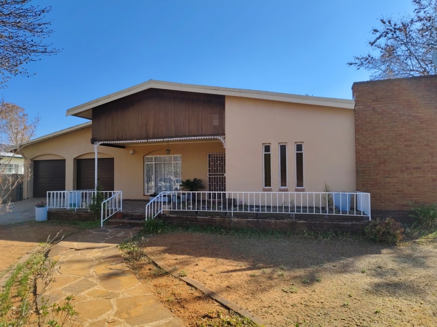 4 Bedroom Property for Sale in Fichardt Park Free State